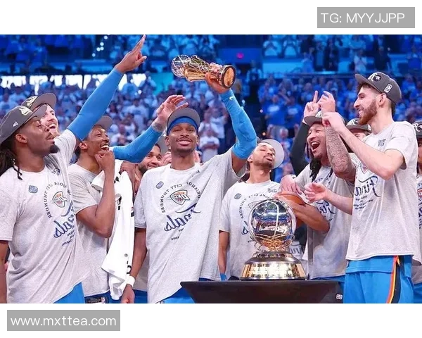 2016年西部决赛勇士与雷霆的激烈对决与传奇时刻回顾纪录片