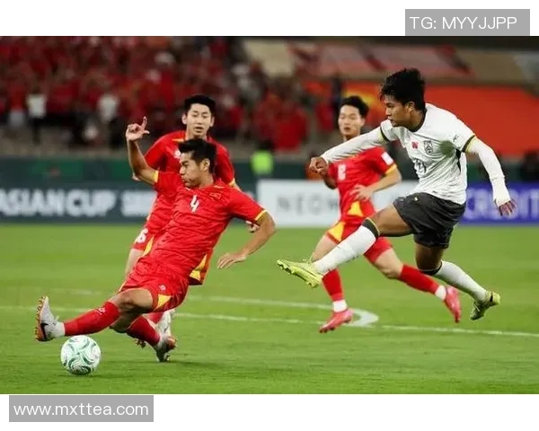 东体：穆斯卡特趁假日回到澳大利亚，与老伙计澳波重聚